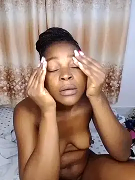 cum_queen254's live room