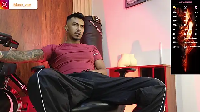 Latinmoster_boss live sex cam