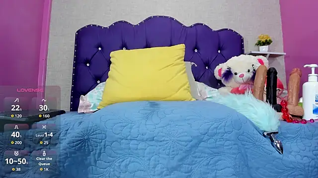 mara_summerr (T young) - sow cum + show dildos