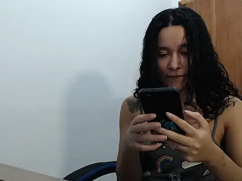 unlivedsaline - UnlivedSaline's free webcam - UK Sex Cams