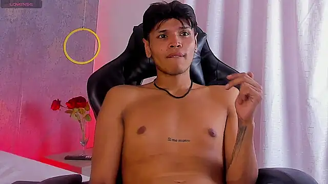 Alejandroo_Montenegro webcam