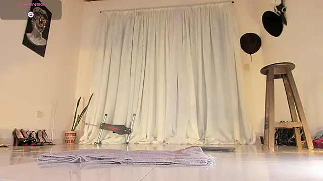 ArchieCollins live cam