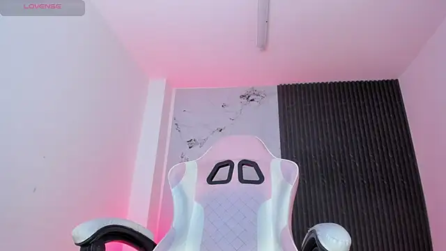 Chloemuaak live webcam show
