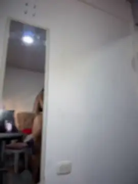 Sarahballiston_ webcam
