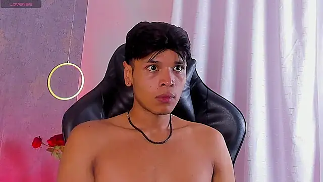 Alejandroo_Montenegro webcam