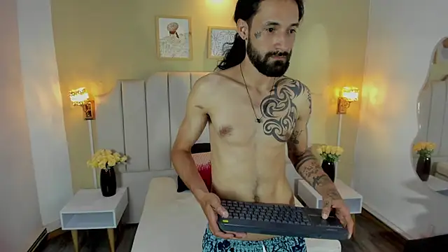 Alexx_val webcam
