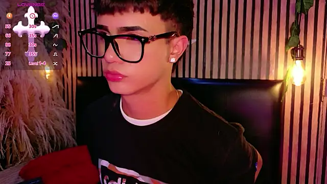 danny_prince (M twink) - Finger my asshole 😏