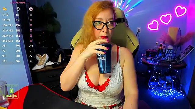 EllieFantastique webcam