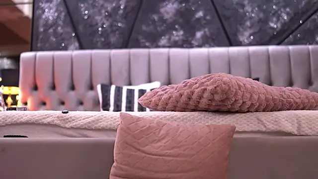 ginavalentinna (F young) - Pleasure Gets me Dripping