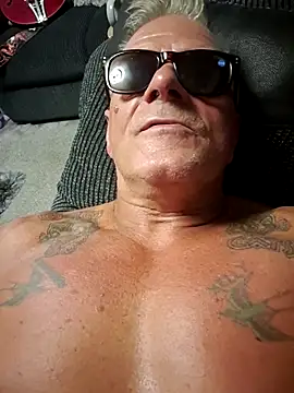 gymrat61 (M grandpa) - Fingering