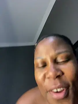 sexycandyxxx (Ask my age) - Massive squirt💦💦