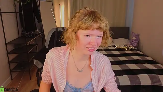 VioletDesiree webcam