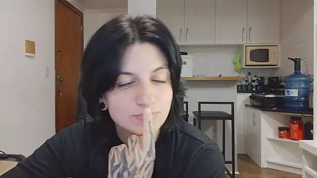 kyslrana live cam on StripChat