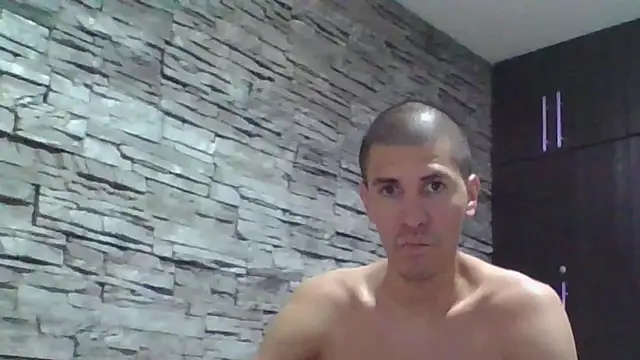 Sexylatin64 webcam