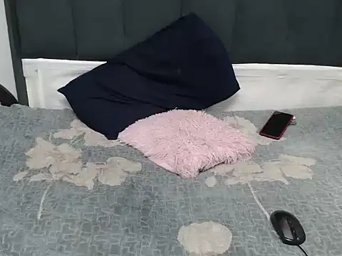 VELVETSEXYCHEECK webcam