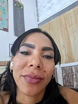 Doll_Loren webcam