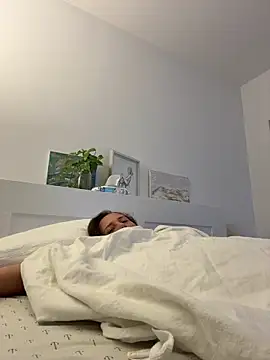 bellag825 live cam on StripChat