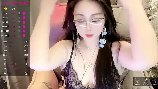 Monica-666888- webcam