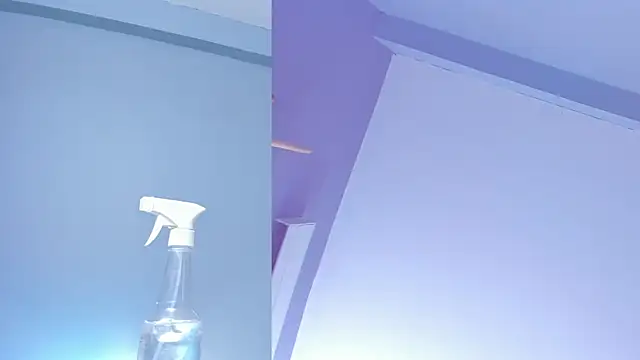 emilytowzen live webcam show