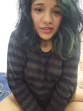 sivi22 live cam on StripChat