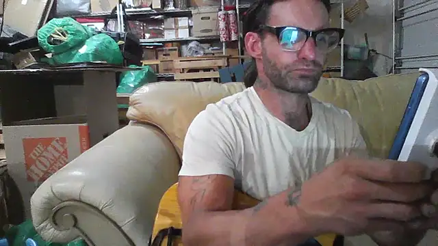 yourpersonalpeer1 live webcam show