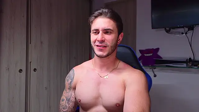 Latino_stud4u