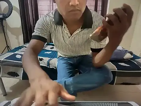 zinexraj (M twink) - ass fingring with 2 finger