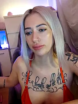 Gina-Lumara webcam