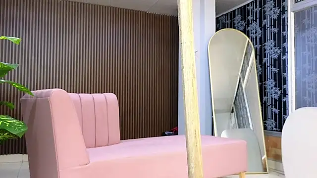 Luxury_altgirl