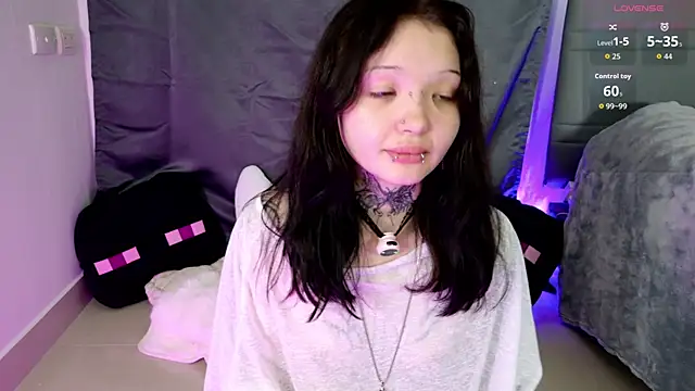 Lein_Bone live cam on StripChat