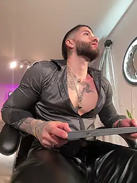 Frank_Farrell live cam on StripChat