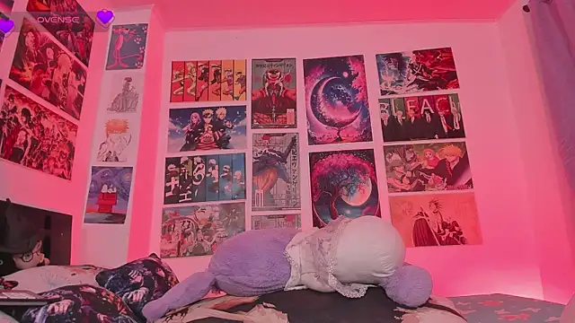 MissCurvyTop webcam