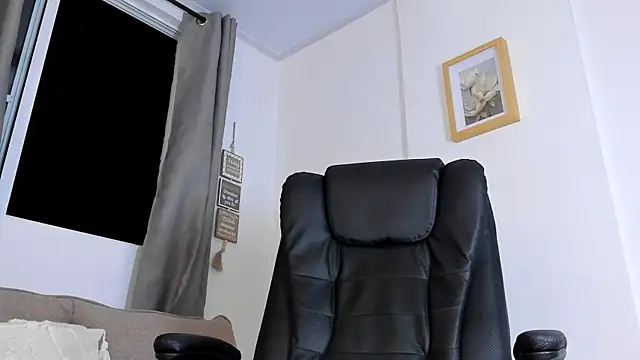 Mr_adrian webcam