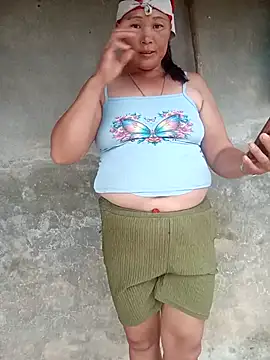 NyloveSquirt
