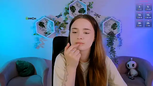 liana_kisses (F teen) - I really don't know what to write here..