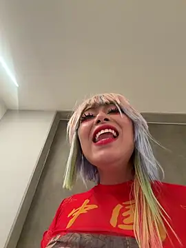 seraphine23 (F young) - NUDE + JACUZZI STREAM