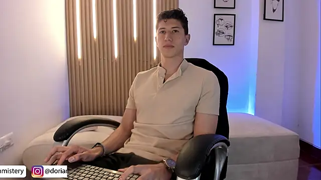 Dorianmistery2322_ webcam