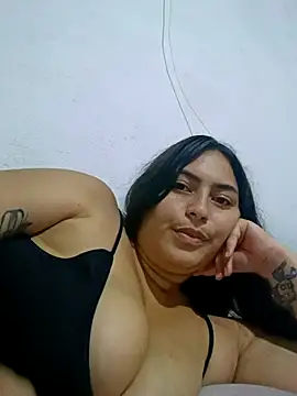 xandra252 - Xandra252's free webcam - UK Sex Cams