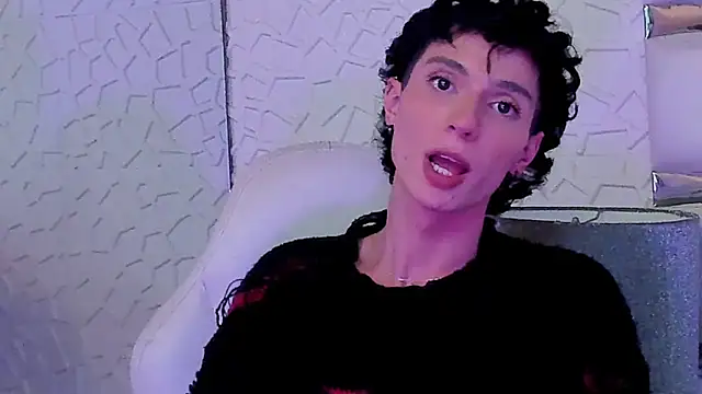 KylieMonnett webcam