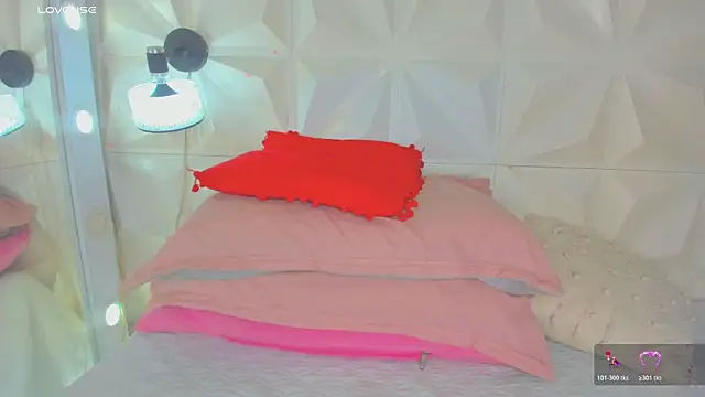 cute_latinaxxx webcam