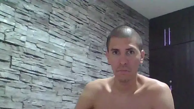Sexylatin64 webcam