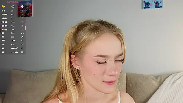 emma_frosty (F teen) - insert fingers inside&play with my kitty