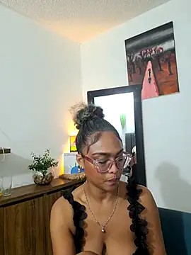 biiancaestradaa (F milf) - Kisses of love