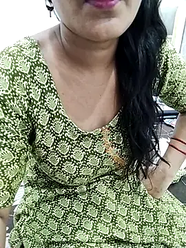 sexy_ladoo (F milf) - New model sport me friends