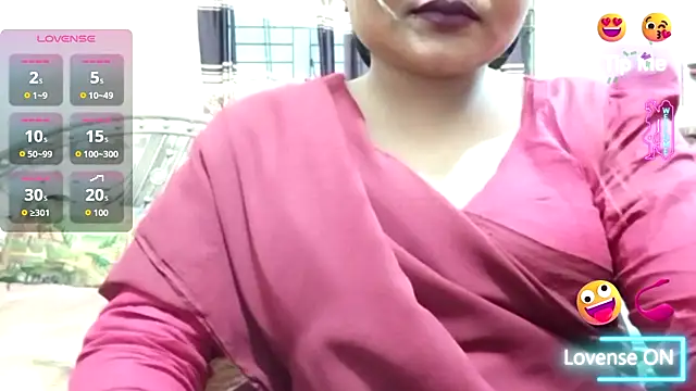 Nusrat_Faria webcam