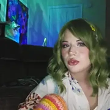 Aurora_and_Draven webcam
