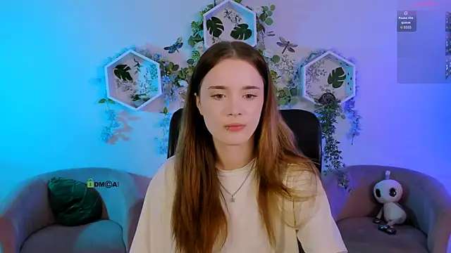 liana_kisses (F teen) - I really don't know what to write here..