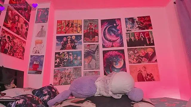 MissCurvyTop live webcam show