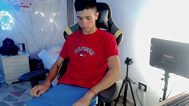 Ascii_one live webcam show
