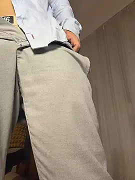 ajordanR live cam on StripChat